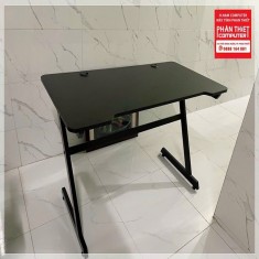 Bàn chữ Z Gaming màu  Đen 1.2m chân sắt 